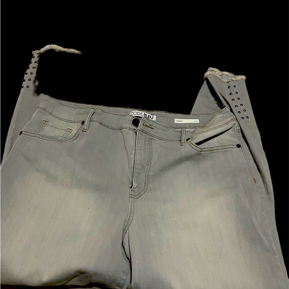 Gray distressed jeans size 14 cute very fashionable